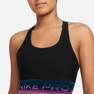 Nike Pro Swoosh Sports Bra